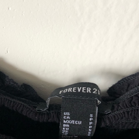 Forever21 Cropped Off the Shoulder Cute Black Top - Picture 4 of 4